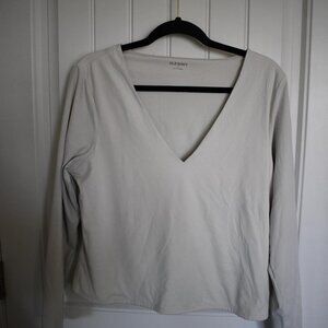 🤍 Old Navy White Long Sleeve Top 🤍